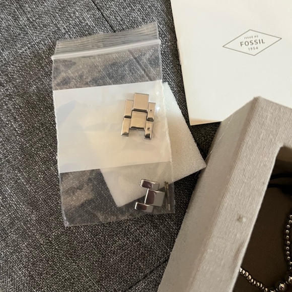 Brand New Fossil Set - Picture 3 of 4